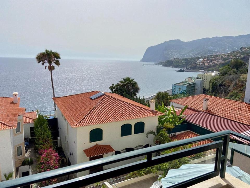 Ocean Cliffs Apartments Фуншал Екстериор снимка