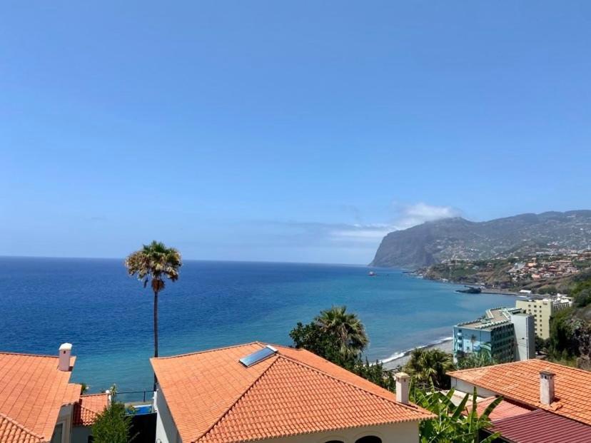 Ocean Cliffs Apartments Фуншал Екстериор снимка