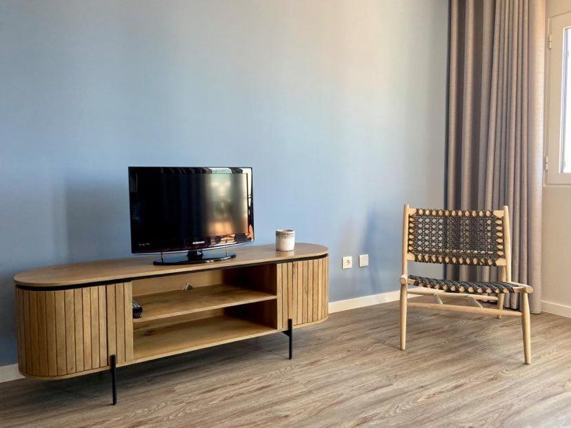 Ocean Cliffs Apartments Фуншал Екстериор снимка