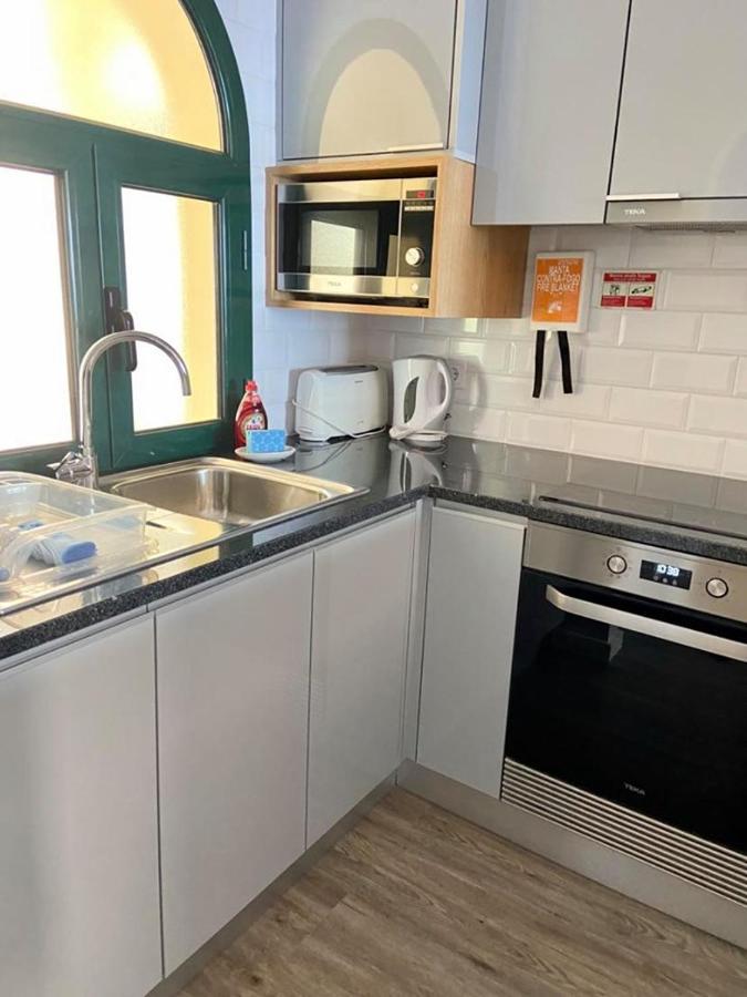 Ocean Cliffs Apartments Фуншал Екстериор снимка